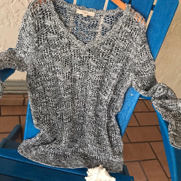 LOFT Sweaters - LOFT Open Weave Sweater in Large 🦋